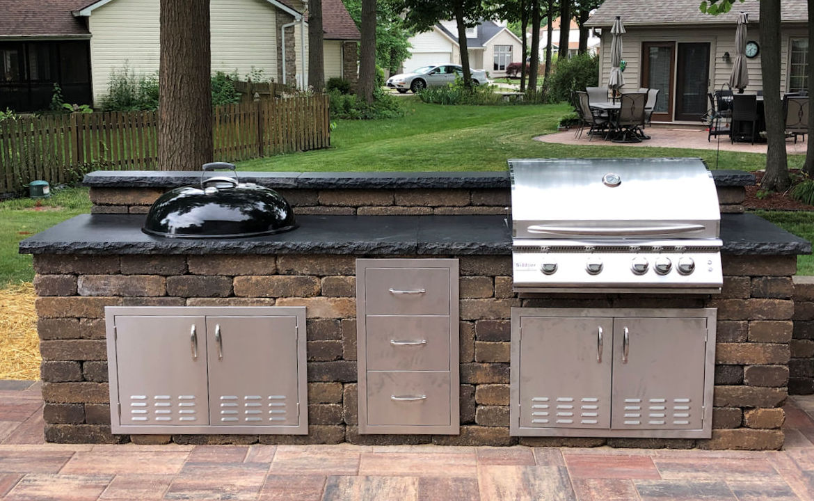 Outdoor Kitchen